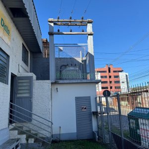 Pavilhão com 400m², no bairro Cristo Redentor em Caxias do Sul para Alugar