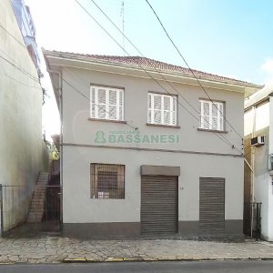 Casa Comercial com 30m², 1 dormitório, no bairro Lourdes em Caxias do Sul para Alugar