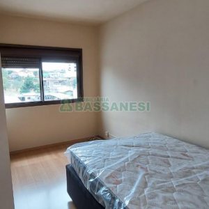 Apto Mobiliado com 63m², 1 dormitório, 1 vaga, no bairro Sagrada Família em Caxias do Sul para Comprar