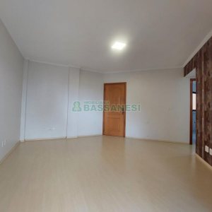 Apartamento com 97m², 2 dormitórios, 1 vaga, no bairro São Pelegrino em Caxias do Sul para Alugar