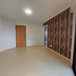 Apartamento com 97m², 2 dormitórios, 1 vaga, no bairro São Pelegrino em Caxias do Sul para Alugar