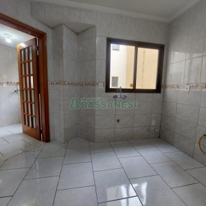 Apartamento com 97m², 2 dormitórios, 1 vaga, no bairro São Pelegrino em Caxias do Sul para Alugar