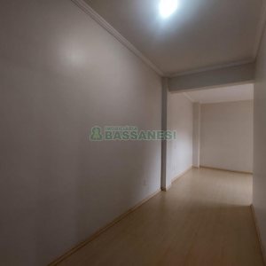 Apartamento com 97m², 2 dormitórios, 1 vaga, no bairro São Pelegrino em Caxias do Sul para Alugar