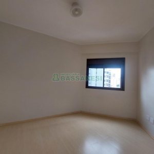 Apartamento com 97m², 2 dormitórios, 1 vaga, no bairro São Pelegrino em Caxias do Sul para Alugar