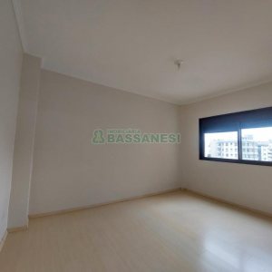 Apartamento com 97m², 2 dormitórios, 1 vaga, no bairro São Pelegrino em Caxias do Sul para Alugar