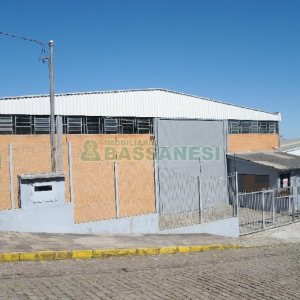 Pavilhão com 570m², no bairro Sanvitto em Caxias do Sul para Alugar