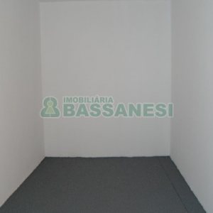 Pavilhão com 570m², no bairro Sanvitto em Caxias do Sul para Alugar