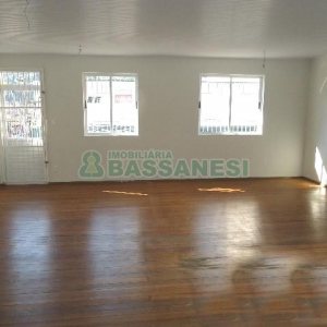 Sala com 70m², no bairro Centro em Caxias do Sul para Alugar