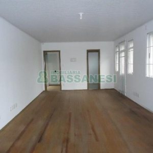 Sala com 50m², no bairro Centro em Caxias do Sul para Alugar