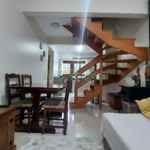 Sobrado Mobiliado com 130m², 3 dormitórios, 2 vagas, no bairro São José em Caxias do Sul para Alugar