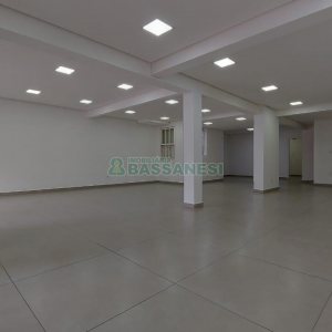 Loja com 147m², no bairro Centro em Caxias do Sul para Alugar