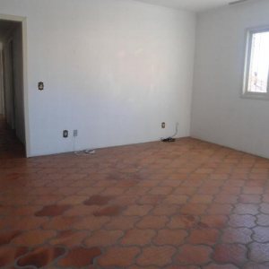 Casa com 360m², 3 dormitórios, 1 vaga, no bairro Santo Antônio em Caxias do Sul para Comprar