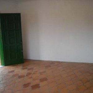 Casa com 360m², 3 dormitórios, 1 vaga, no bairro Santo Antônio em Caxias do Sul para Comprar