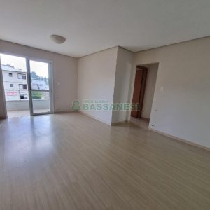 Apartamento com 75m², 2 dormitórios, 2 vagas, no bairro Santa Catarina em Caxias do Sul para Alugar