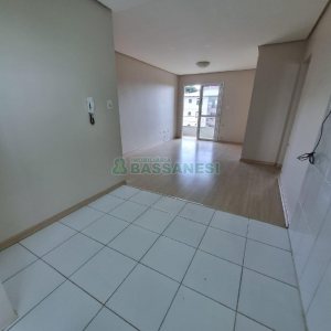 Apartamento com 75m², 2 dormitórios, 2 vagas, no bairro Santa Catarina em Caxias do Sul para Alugar