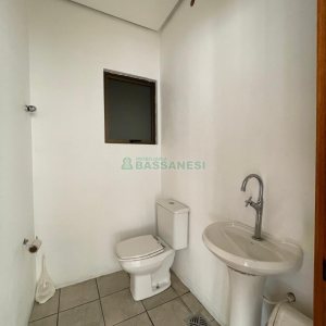 Loja com 310m², no bairro São Leopoldo em Caxias do Sul para Alugar