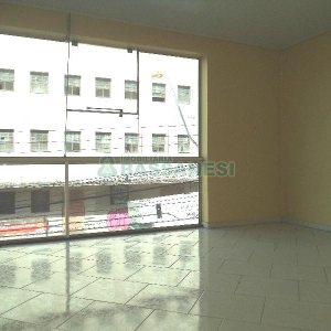 Sala com 100m², no bairro Centro em Caxias do Sul para Alugar