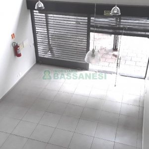 Loja com 110m², no bairro Centro em Caxias do Sul para Alugar