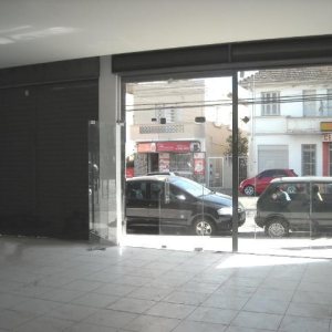 Loja com 680m², no bairro Lourdes em Caxias do Sul para Alugar