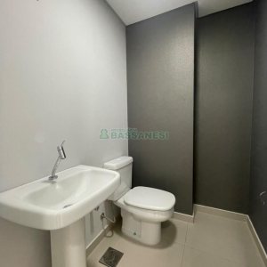 Sala com 68m², 1 vaga, no bairro Centro em Caxias do Sul para Alugar