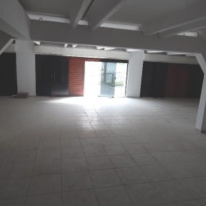 Pavilhão com 300m², no bairro Sanvitto em Caxias do Sul para Comprar