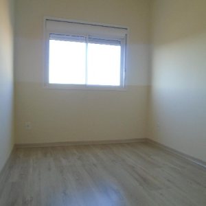 Apartamento com 69m², 3 dormitórios, 2 vagas, no bairro Cinqüentenário em Caxias do Sul para Comprar