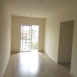 Apartamento com 69m², 3 dormitórios, 2 vagas, no bairro Cinqüentenário em Caxias do Sul para Comprar