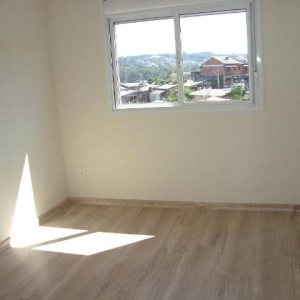 Apartamento com 69m², 3 dormitórios, 2 vagas, no bairro Cinqüentenário em Caxias do Sul para Comprar