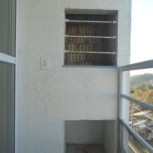 Apartamento com 69m², 3 dormitórios, 2 vagas, no bairro Cinqüentenário em Caxias do Sul para Comprar