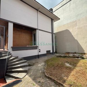 Casa Comercial com 550m², 3 dormitórios, 2 vagas, no bairro São Pelegrino em Caxias do Sul para Alugar