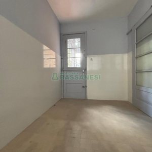 Casa Comercial com 550m², 3 dormitórios, 2 vagas, no bairro São Pelegrino em Caxias do Sul para Alugar