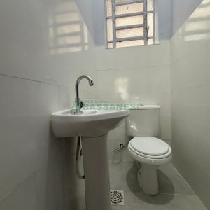 Casa Comercial com 550m², 3 dormitórios, 2 vagas, no bairro São Pelegrino em Caxias do Sul para Alugar