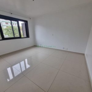 Apartamento com 90m², 3 dormitórios, 1 vaga, no bairro Medianeira em Caxias do Sul para Alugar