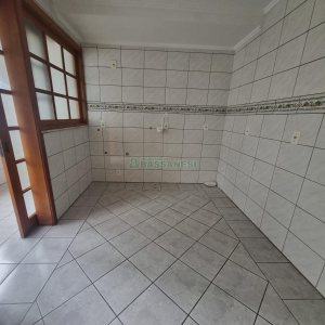 Apartamento com 90m², 3 dormitórios, 1 vaga, no bairro Medianeira em Caxias do Sul para Alugar