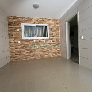 Sobrado com 98m², 3 dormitórios, 1 vaga, no bairro Desvio Rizzo em Caxias do Sul para Comprar