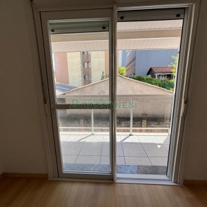 Sobrado com 98m², 3 dormitórios, 1 vaga, no bairro Desvio Rizzo em Caxias do Sul para Comprar