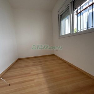 Sobrado com 98m², 3 dormitórios, 1 vaga, no bairro Desvio Rizzo em Caxias do Sul para Comprar