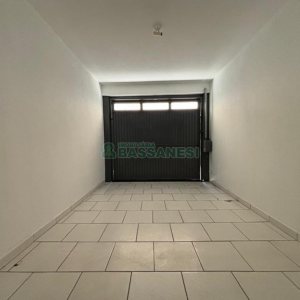 Sobrado com 98m², 3 dormitórios, 1 vaga, no bairro Desvio Rizzo em Caxias do Sul para Comprar