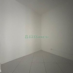 Loja com 70m², no bairro São Pelegrino em Caxias do Sul para Alugar