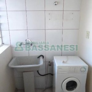 Apto Mobiliado com 35m², 1 dormitório, no bairro Centro em Caxias do Sul para Alugar