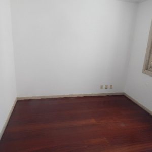 Apartamento com 198m², 3 dormitórios, 2 vagas, no bairro Panazzolo em Caxias do Sul para Comprar