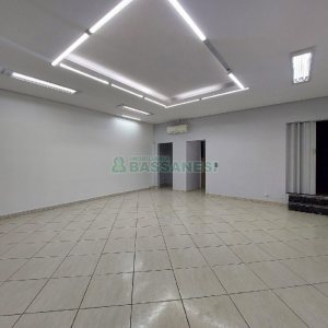 Loja com 70m², no bairro Centro em Caxias do Sul para Alugar