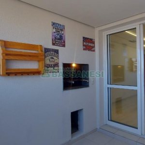 Apartamento com 90m², 2 dormitórios, 2 vagas, no bairro Madureira em Caxias do Sul para Alugar