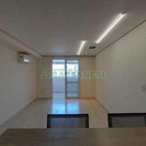 Apartamento com 90m², 2 dormitórios, 2 vagas, no bairro Madureira em Caxias do Sul para Alugar