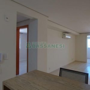 Apartamento com 90m², 2 dormitórios, 2 vagas, no bairro Madureira em Caxias do Sul para Alugar