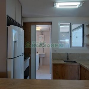 Apartamento com 90m², 2 dormitórios, 2 vagas, no bairro Madureira em Caxias do Sul para Alugar