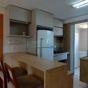 Apartamento com 90m², 2 dormitórios, 2 vagas, no bairro Madureira em Caxias do Sul para Alugar