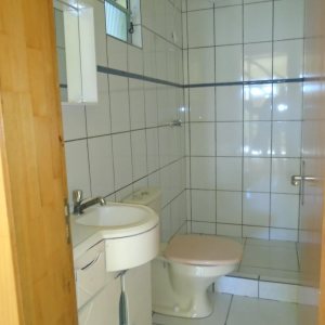 Sobrado com 68m², 2 dormitórios, 1 vaga, no bairro Parque Oasis em Caxias do Sul para Comprar