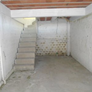 Sobrado com 68m², 2 dormitórios, 1 vaga, no bairro Parque Oasis em Caxias do Sul para Comprar