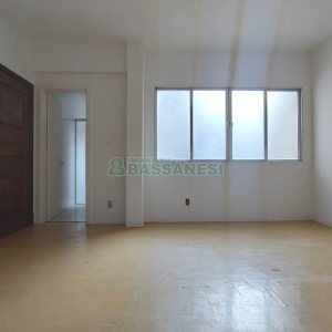 Sala com 21m², no bairro Centro em Caxias do Sul para Alugar